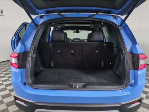 Used 2025 Honda Pilot TrailSport image 26