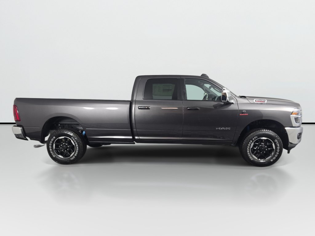 New 2026 RAM 2500 Laramie AWD/4WD image 3