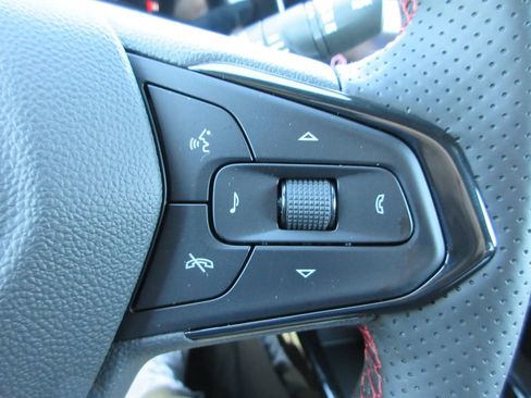 New 2026 Chevrolet Trax RS w/ Driver Confidence Package FWD image 25