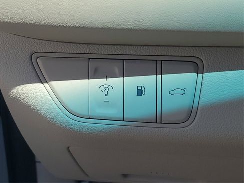 New 2026 Genesis G70 2.5T Prestige image 21