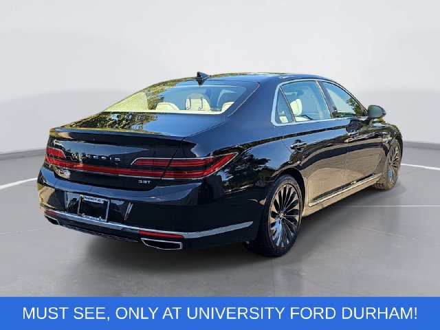 Used 2020 Genesis G90 3.3T Premium RWD image 3