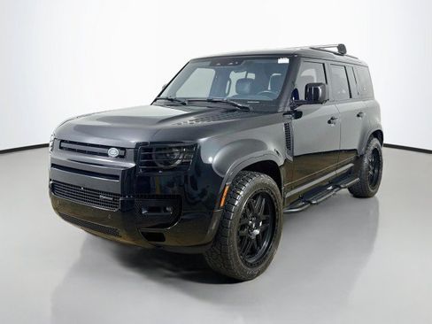 Used 2022 Land Rover Defender 110 X-Dynamic HSE AWD/4WD image 3