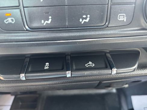 Used 2019 GMC Sierra 3500 4x4 Crew Cab image 34