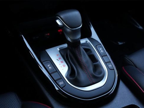 Used 2024 Kia Forte GT w/ GT2 Package image 15