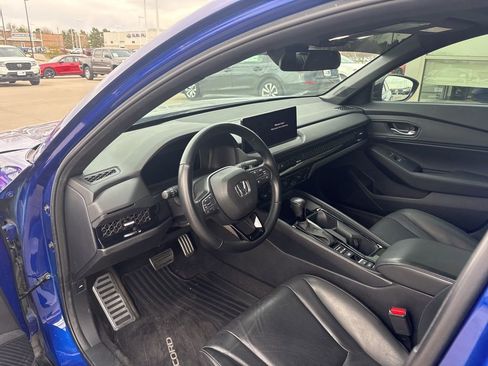 Used 2023 Honda Accord Sport image 11
