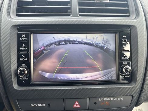 Used 2025 Mitsubishi Outlander Sport ES image 21