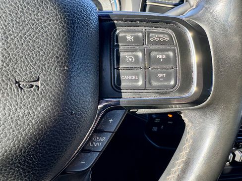 Used 2022 RAM 2500 Limited image 17