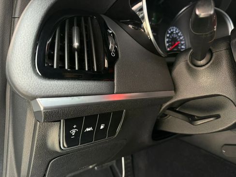 Used 2022 Kia Stinger GT1 image 38