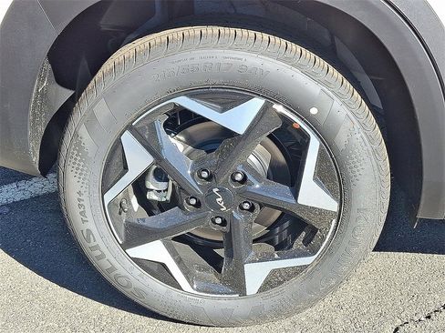 New 2026 Kia Seltos S image 5