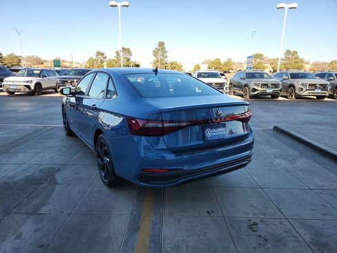 New 2026 Volkswagen Jetta SE image 5