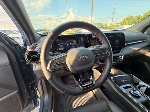 Used 2026 Chevrolet Equinox RS w/ Safety and Technology Package FWD image 16