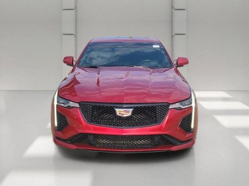 Used 2021 Cadillac CT4 V w/ Technology Package RWD image 2