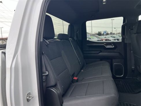 Used 2023 Chevrolet Silverado 1500 LT image 18
