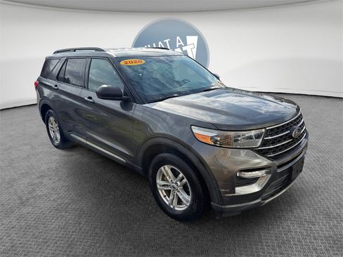 Used 2020 Ford Explorer XLT w/ Equipment Group 202A image 1