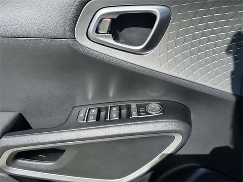 New 2025 Kia Soul S image 7