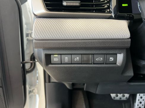 New 2026 Toyota Camry SE w/ Multimedia Upgrade Package AWD/4WD image 19
