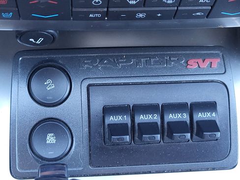 Used 2012 Ford F150 Raptor w/ Raptor Luxury Pkg image 19