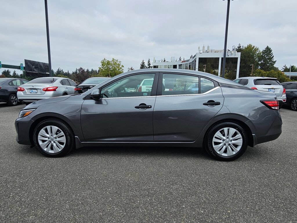 Used 2025 Nissan Sentra S FWD image 44
