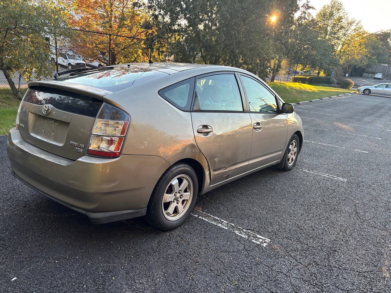 Used 2005 Toyota Prius FWD image 5