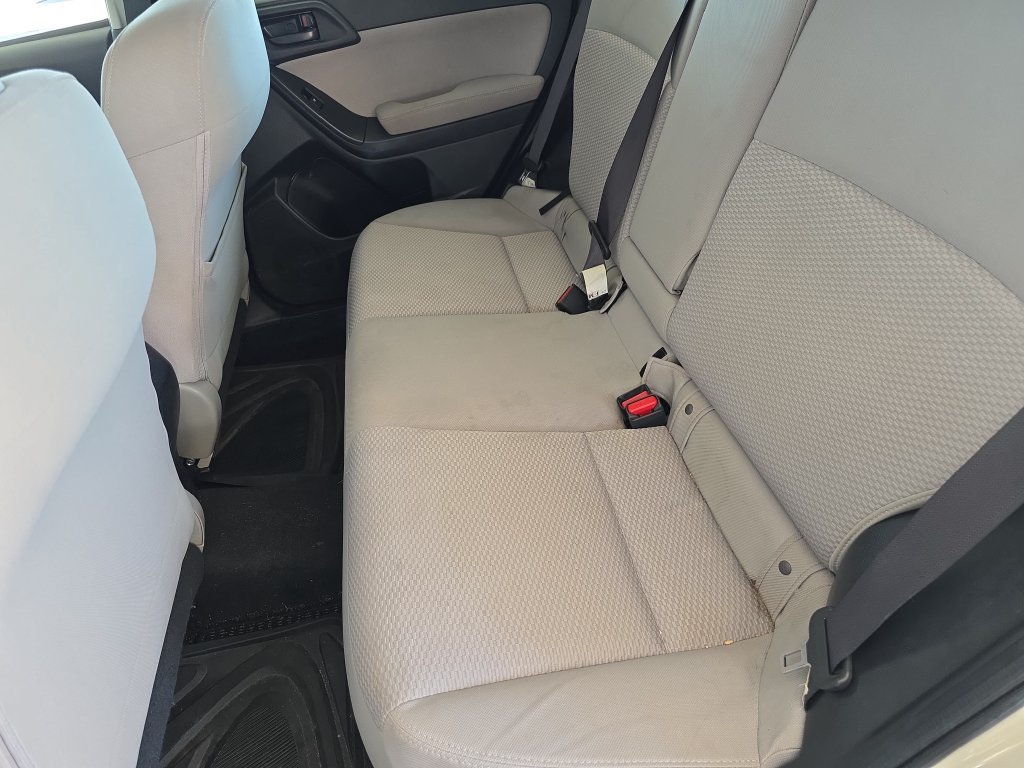 Used 2015 Subaru Forester 2.5i Premium w/ All-Weather Package AWD/4WD image 18