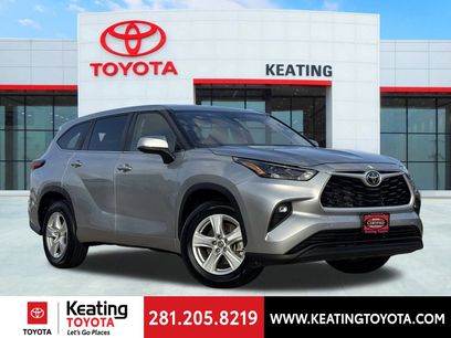 Certified 2023 Toyota Highlander LE