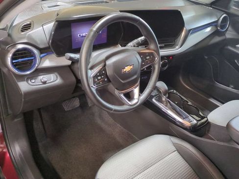Certified 2024 Chevrolet Trax LT w/ Driver Confidence Package FWD image 10