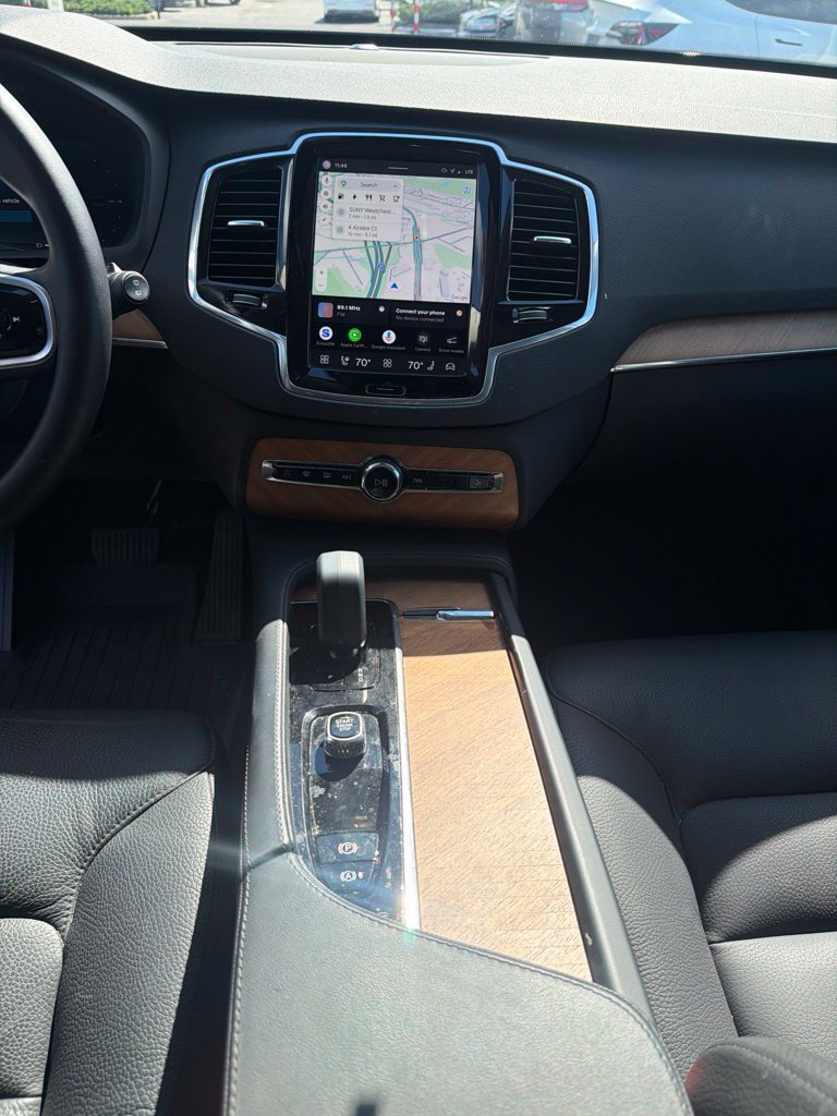Certified 2025 Volvo XC90 T8 Plus w/ Protection Package Premier AWD/4WD image 15