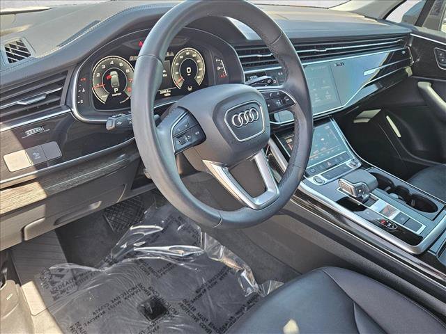 Used 2023 Audi Q7 2.0T Premium w/ Convenience Package AWD/4WD image 10