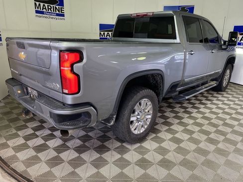 Used 2024 Chevrolet Silverado 2500 High Country w/ High Country Premium Package AWD/4WD image 16