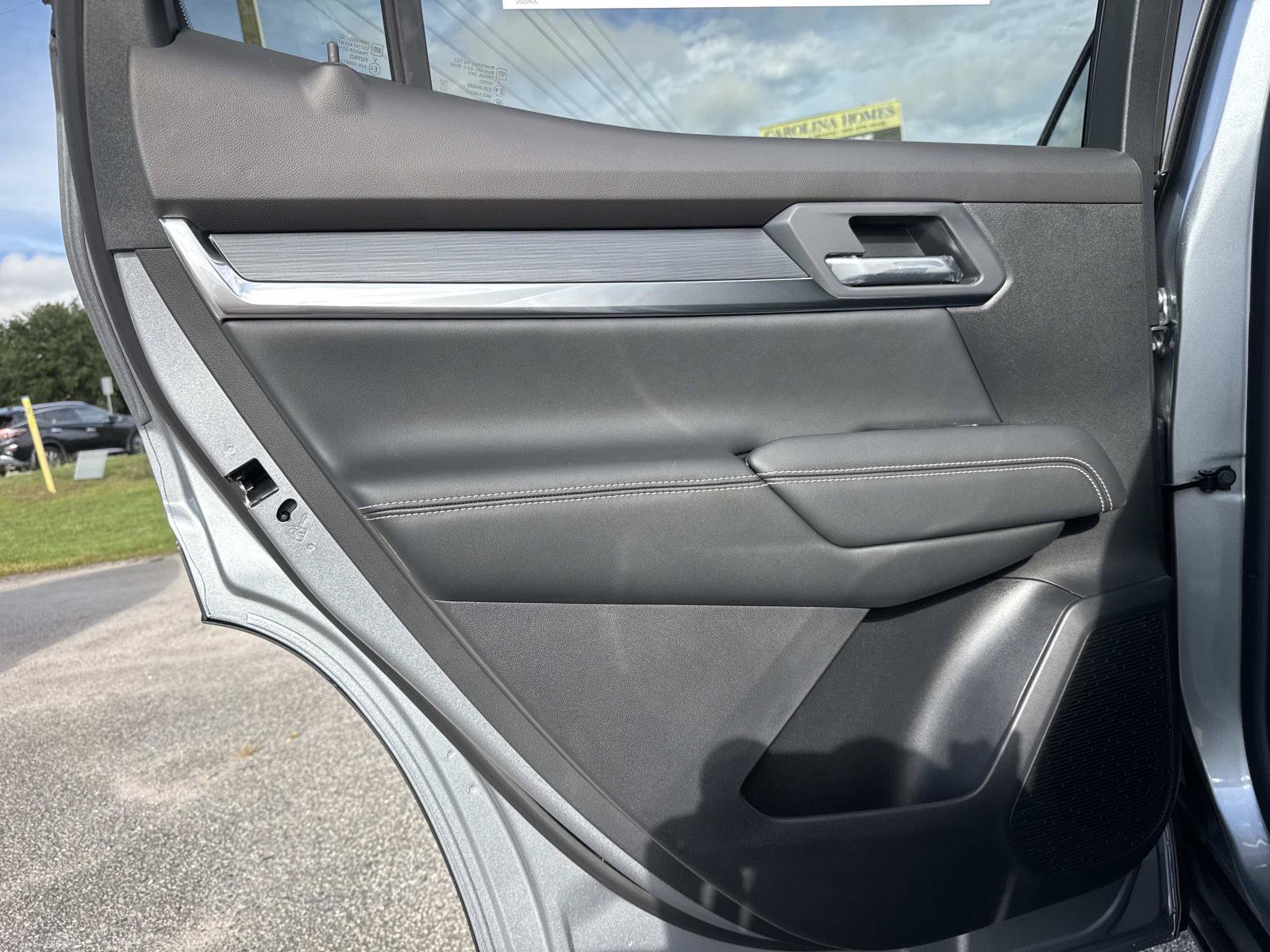 New 2027 GMC Terrain Elevation w/ Elevation Premium Package FWD image 12