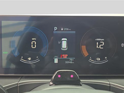 Used 2025 Hyundai Santa Fe SEL image 10