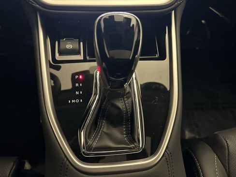 Certified 2025 Subaru Outback Limited image 33