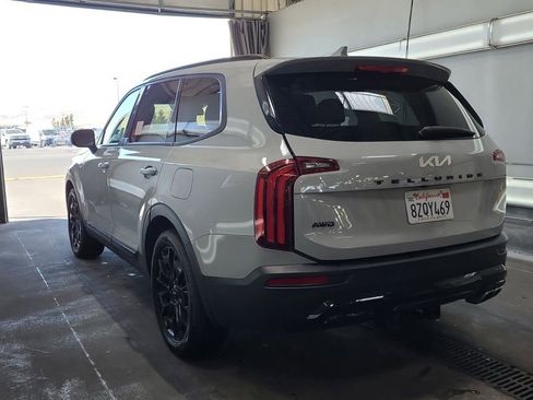 Used 2022 Kia Telluride EX w/ EX Premium Package AWD/4WD image 3
