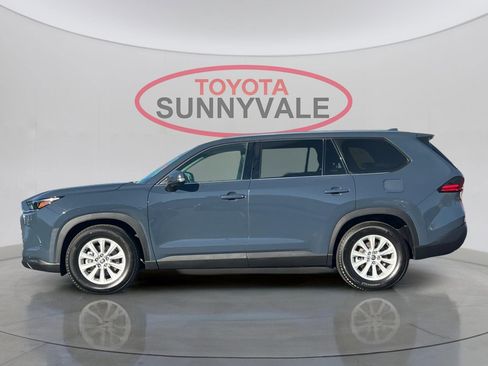 Certified 2025 Toyota Grand Highlander AWD image 7