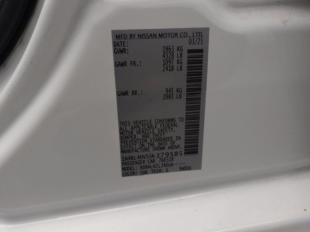 Used 2025 Nissan Altima 2.5 SV FWD image 33