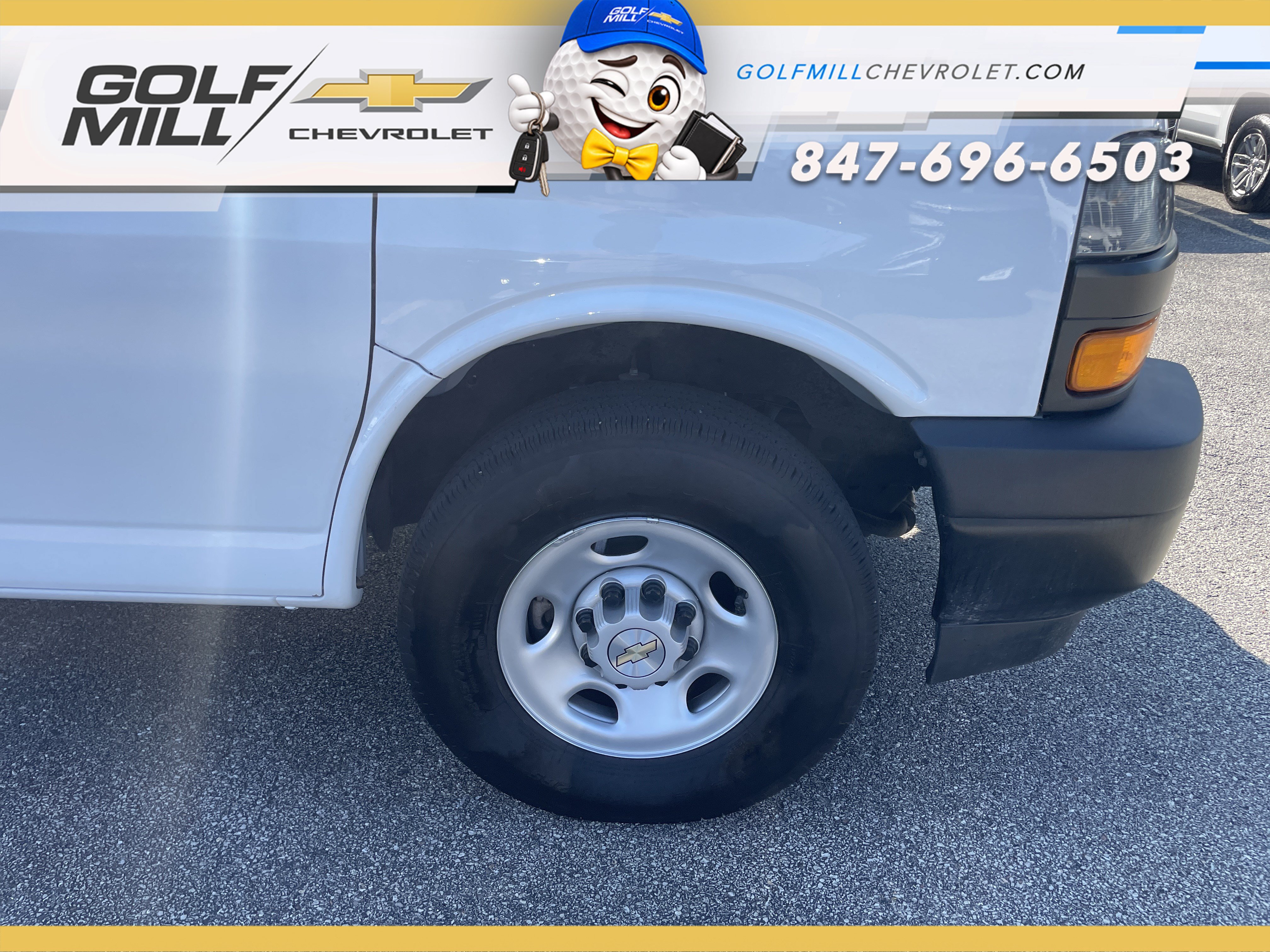 Used 2025 Chevrolet Express 2500 Extended w/ Driver Convenience Package RWD image 30