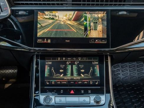 Used 2021 Audi Q8 Prestige w/ Prestige Package image 25