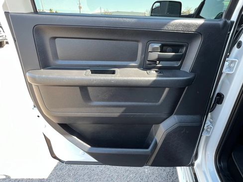 Used 2016 RAM 2500 Tradesman w/ Chrome Appearance Group RWD image 16