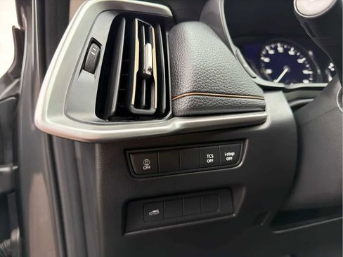 Used 2024 MAZDA CX-90 3.3 Turbo w/ Preferred Plus image 17