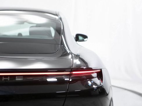 Used 2022 Porsche Taycan 4S image 38