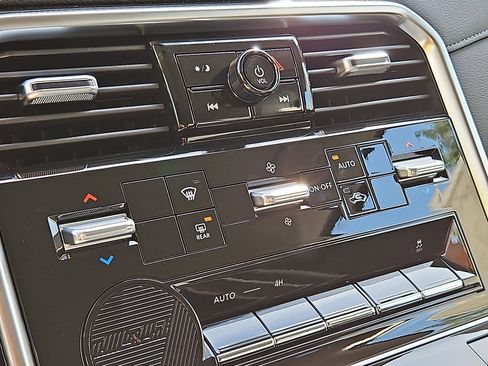 New 2026 Nissan Armada SV image 12