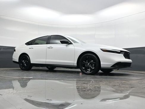 New 2025 Honda Accord SE image 33