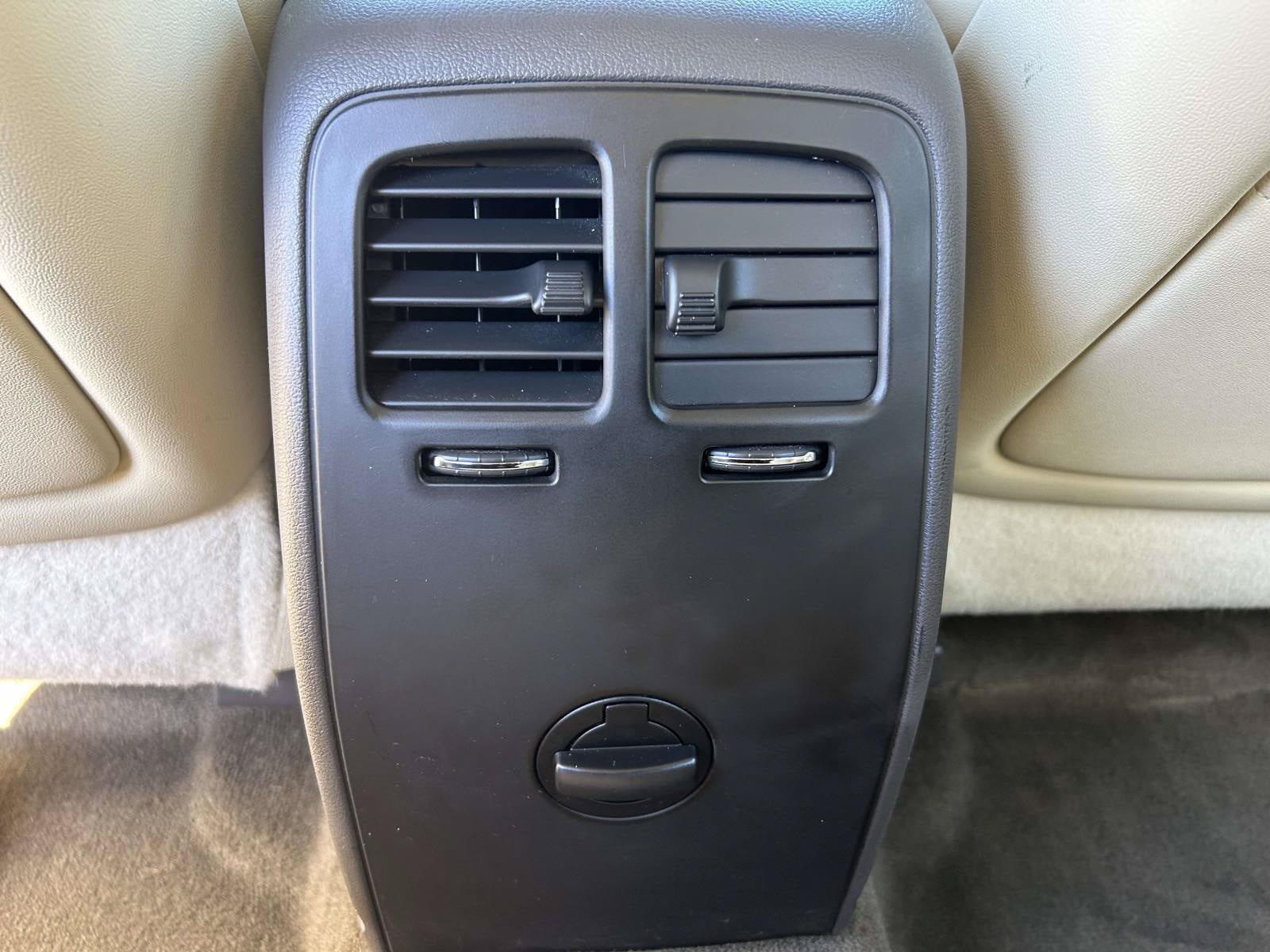 Used 2016 Lincoln MKS w/ Equipment Group 101A FWD image 17