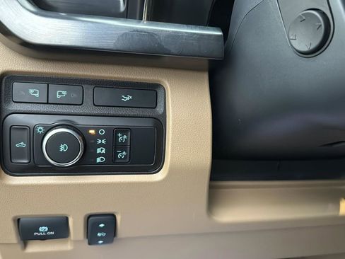 Used 2024 Ford F350 Lariat w/ Lariat Ultimate Package image 18