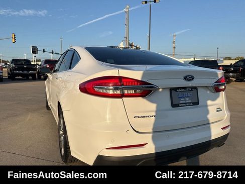 Used 2019 Ford Fusion SEL image 14