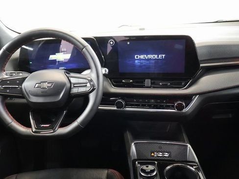 Used 2025 Chevrolet Equinox RS AWD/4WD image 14