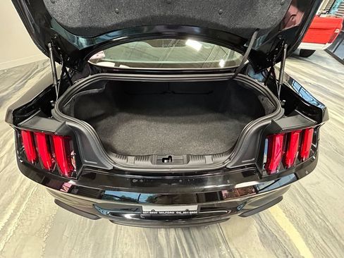 Used 2020 Ford Mustang GT w/ Equipment Group 301A RWD image 39