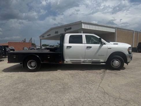 Used 2020 RAM 3500 Tradesman w/ Electrical Accessory Group image 9