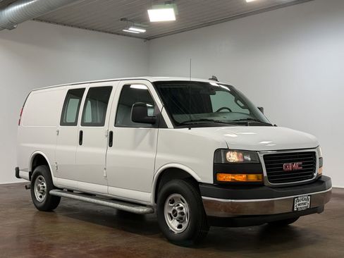 Used 2024 GMC Savana 2500 w/ Driver Convenience Package image 26