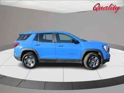 Used 2025 GMC Terrain Elevation